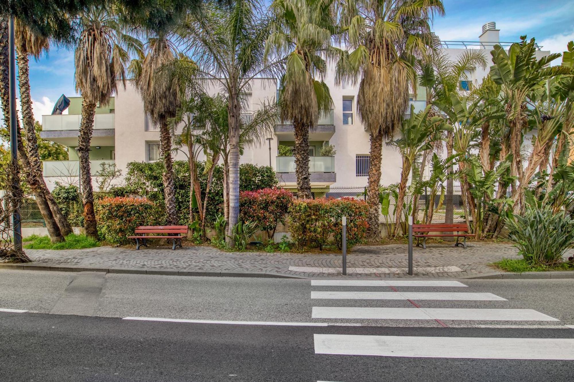 Nouvelle Ere - Appt A Moins D'Un Km De La Plage Le Lavandou Luaran gambar